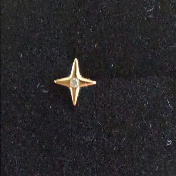 Gold Plated 925 Silver Star Stud Earrings - Picture 8 of 8